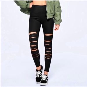 VS Pink Ultimate High Waist Slash Ripped Leggings Black size Medium